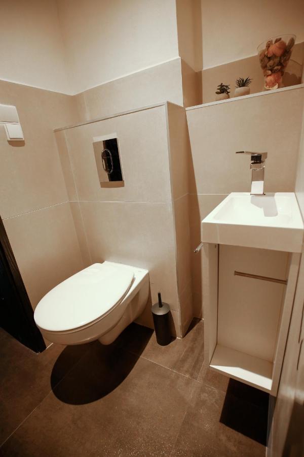 Apartman Devade Se Dvema Loznicemi A Wifi Pripojenim Trutnov Zewnętrze zdjęcie